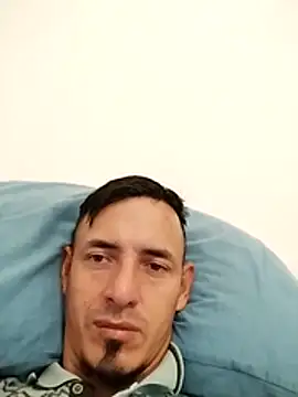 JuanD vero online show from 11-27-25, 08:49