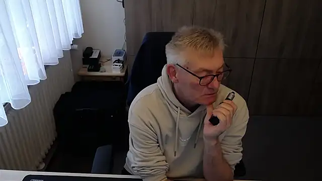 randyandy67 online show from 11-18-25, 08:19