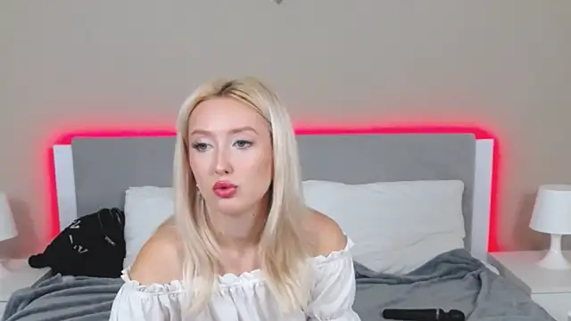 MarianeSun online show from 09-09-25, 04:12