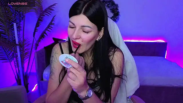 O1d Lady online show from 12-19-25, 02:07