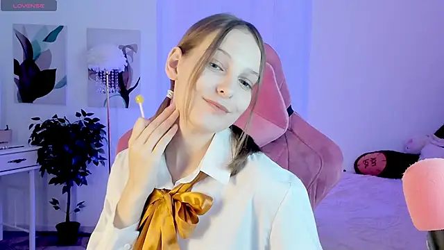 JenniferKiim online show from 10-14-25, 01:56