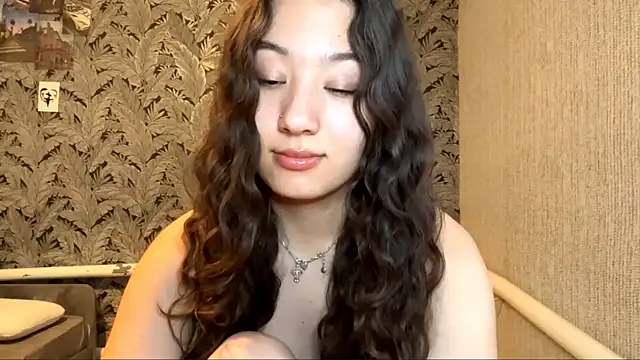 Snapshot of Sakuravice chatting on 09-19-25, 11:11 Sakuravice online show from 09-19-25, 11:11