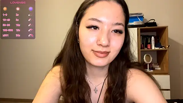 Snapshot of Sakuravice chatting on 10-19-25, 12:17 Sakuravice online show from 10-19-25, 12:17