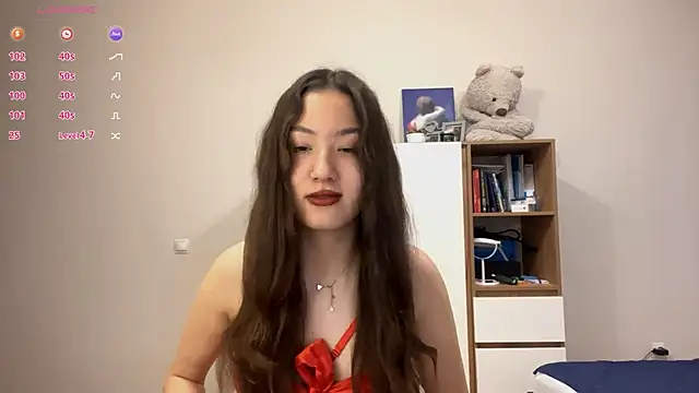 Snapshot of Sakuravice chatting on 11-22-25, 10:14 Sakuravice online show from 11-22-25, 10:14