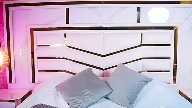 Snapshot of amy_greene chatting on 02-19-26, 12:01 amy greene online show from 02-19-26, 12:01