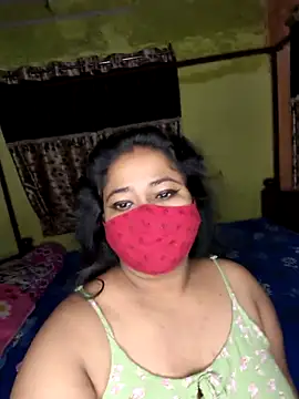 Smile-quien online show from 11-17-25, 03:12