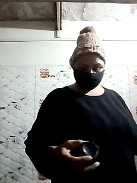 Rakhi sawant143 online show from 12-14-25, 04:01