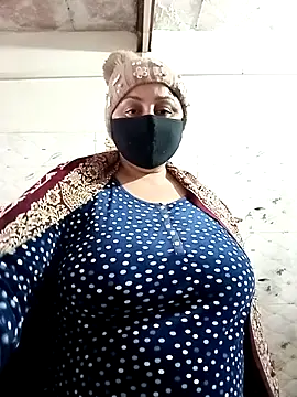 Rakhi sawant143 online show from 12-21-25, 03:02