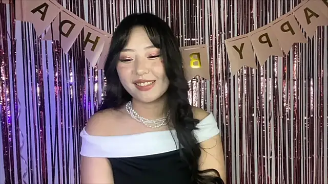 WonderMira online show from 10-20-25, 01:11