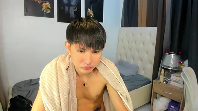 xxxhugecocktwinkxxx online show from 12-20-25, 06:37