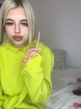 Steffi Snowbunny online show from 11-03-25, 06:31