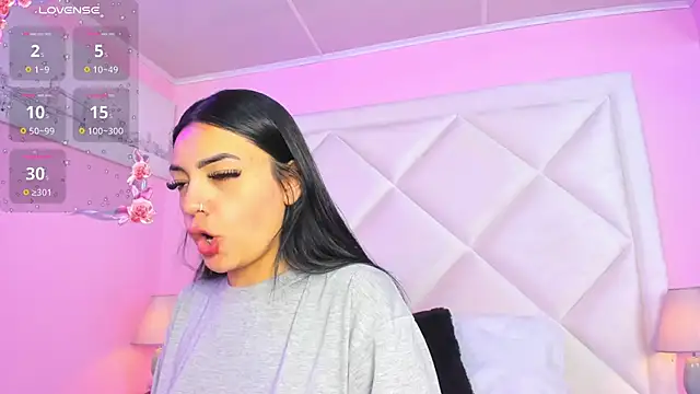 Miaa Smithh   online show from 02-19-26, 11:06