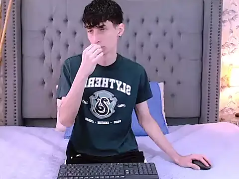 Luke Carter online show from 09-16-25, 01:01