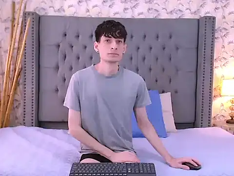 Luke Carter online show from 09-17-25, 01:02