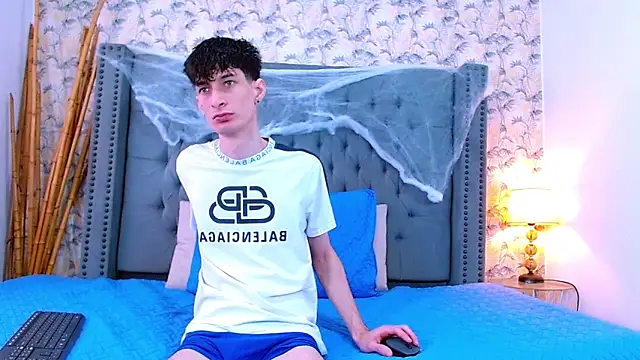 Luke Carter online show from 10-15-25, 01:22