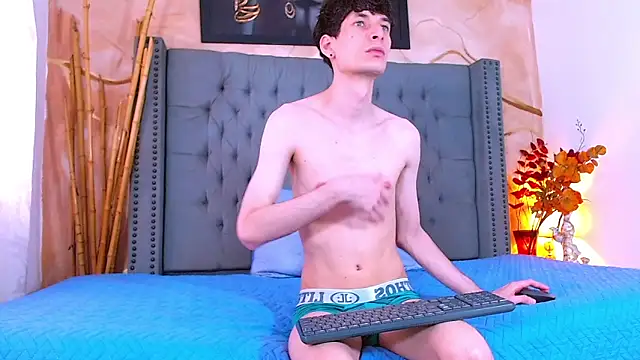 Snapshot of Luke_Carter chatting on 02-04-26, 01:17 Luke Carter online show from 02-04-26, 01:17