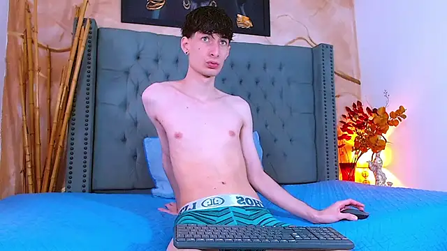 Snapshot of Luke_Carter chatting on 02-13-26, 01:18 Luke Carter online show from 02-13-26, 01:18