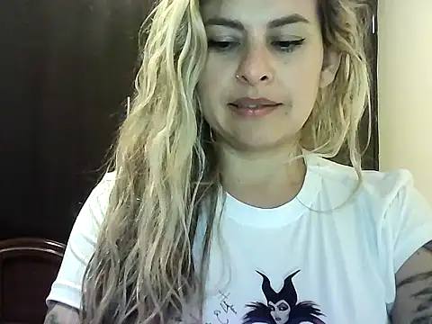 Valery  Rouse  online show from 11-28-25, 04:15