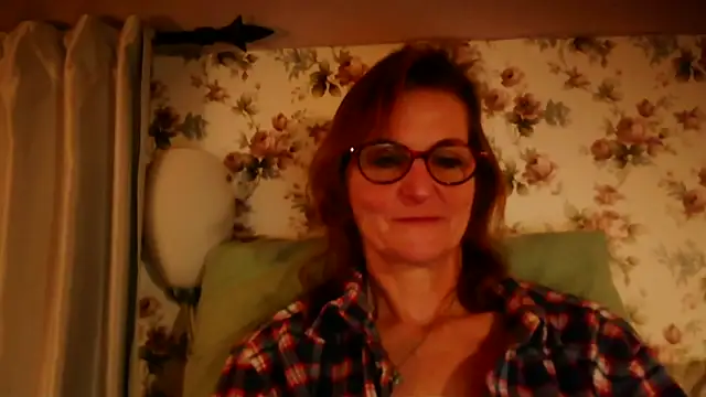 Snapshot of Valinella chatting on 02-15-26, 07:54 Valinella online show from 02-15-26, 07:54