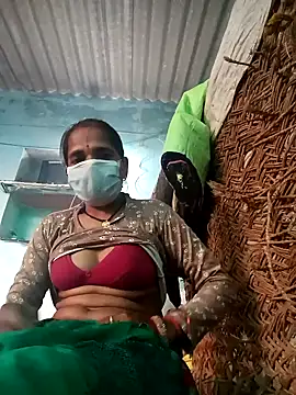 Snapshot of Hot-honi chatting on 09-25-25, 12:31 Hot-honi online show from 09-25-25, 12:31