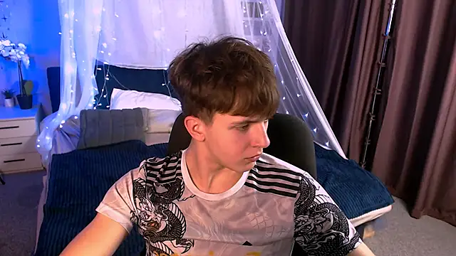 travis wolf  online show from 11-23-25, 09:03