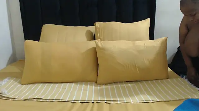 Chubby Queenx255 online show from 12-19-25, 07:26