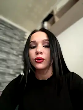 Snapshot of VendiMur chatting on 10-31-25, 03:07 VendiMur online show from 10-31-25, 03:07