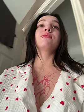 Snapshot of VendiMur chatting on 11-15-25, 02:09 VendiMur online show from 11-15-25, 02:09