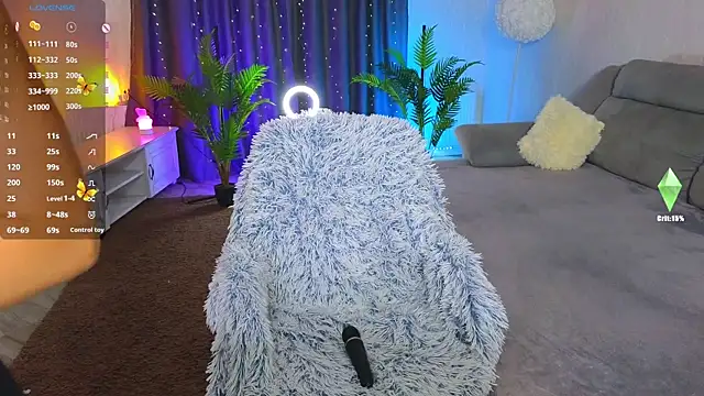 ValenciiaQ online show from 09-11-25, 07:03