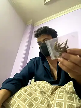 Snapshot of playboyxxx1905 chatting on 10-05-25, 08:01 playboyxxx1905 online show from 10-05-25, 08:01