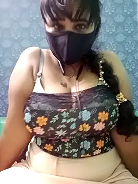 Snapshot of tamil_Vennila chatting on 09-18-25, 08:11 tamil Vennila online show from 09-18-25, 08:11