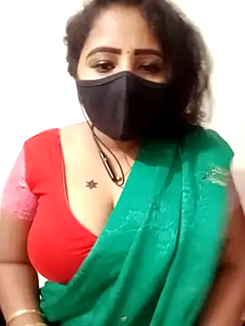 Snapshot of tamil_Vennila chatting on 12-05-25, 07:43 tamil Vennila online show from 12-05-25, 07:43