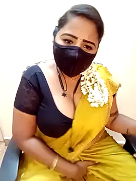 Snapshot of tamil_Vennila chatting on 12-15-25, 07:12 tamil Vennila online show from 12-15-25, 07:12