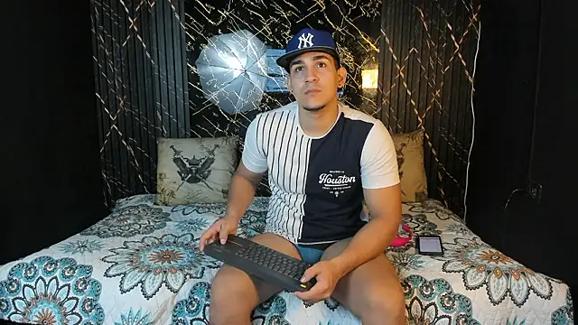 massimo vidal  online show from 03-01-26, 01:57