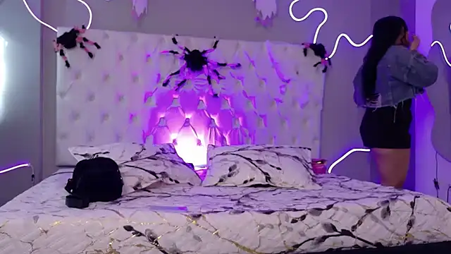 Emma visconti online show from 10-24-25, 12:56