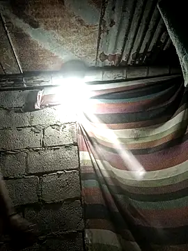 SaraBust online show from 04-04-26, 03:49