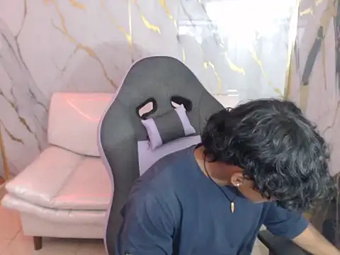 bull cam online show from 10-05-25, 07:56