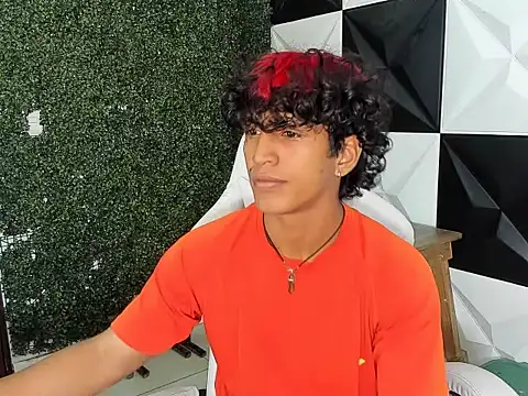 bull cam online show from 12-22-25, 04:04