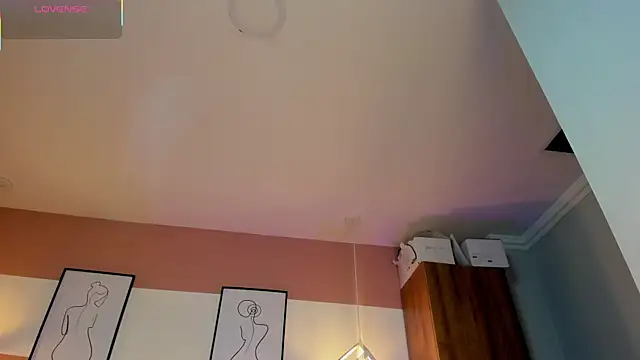 Mia Valentine  online show from 11-24-25, 08:19