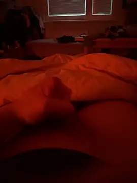 Snapshot of Youngyguy chatting on 12-17-25, 02:45 Youngyguy online show from 12-17-25, 02:45