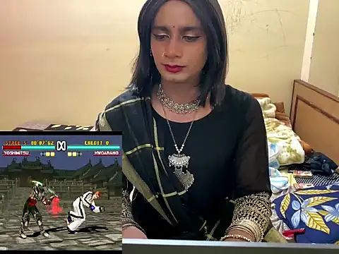 LuvLayla online show from 12-20-25, 06:42