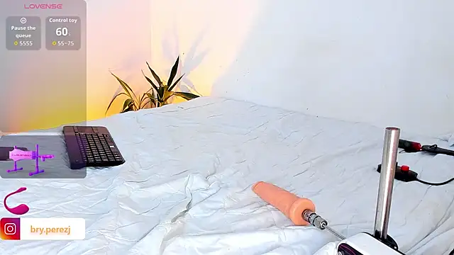 bryXonStorm online show from 12-19-25, 04:41