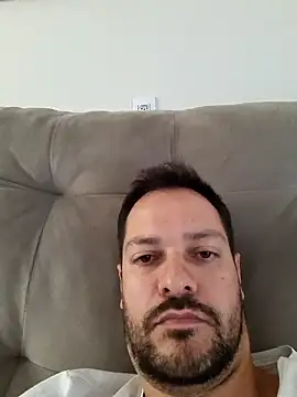 Snapshot of dancaEstrip chatting on 10-05-25, 06:28 dancaEstrip online show from 10-05-25, 06:28