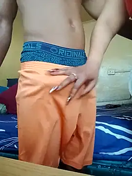 Snapshot of CARAMELSD chatting on 10-02-25, 03:19 CARAMELSD online show from 10-02-25, 03:19