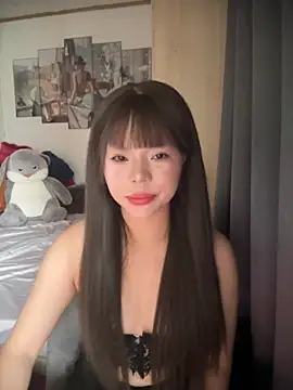 SarahBeii online show from 10-17-25, 03:20