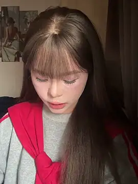 SarahBeii online show from 12-15-25, 03:44