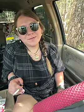 Snapshot of adventuresinsky chatting on 09-12-25, 06:19 adventuresinsky online show from 09-12-25, 06:19