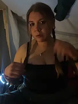 Snapshot of adventuresinsky chatting on 11-08-25, 04:56 adventuresinsky online show from 11-08-25, 04:56