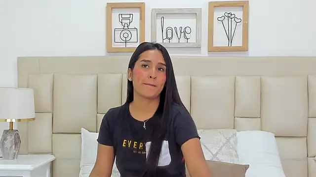 EbonyLudovica online show from 12-21-25, 03:24