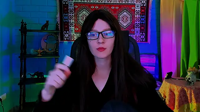 AliceWelch  online show from 10-19-25, 08:15